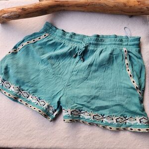 Anthropologie hei hei embroidered shorts